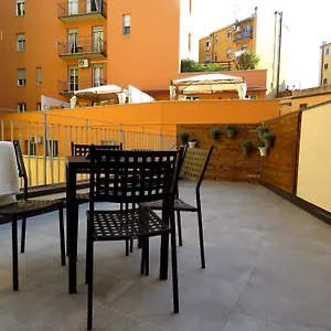 8 Colonne Appartamento Bologna